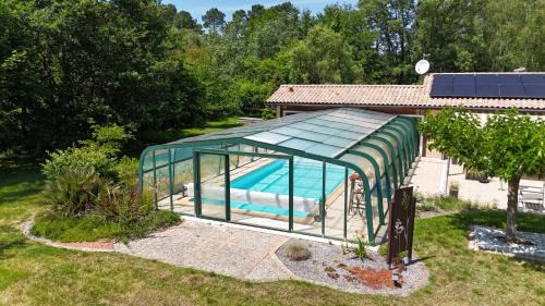 Pompejac Apartment | Explore Nature at L'Escale Sud Gironde with Spa & Pool
