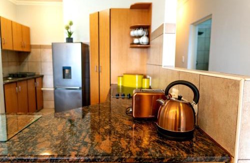 Kingsborough Apartment | Discover L'escalier Cabanas 107: Oceanfront Bliss & Comfort