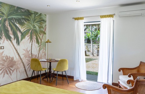 Saint-Denis Bed & Breakfast | Unwind at L'Escapade Bellepierre: 10/10 Guest Rated Retreat