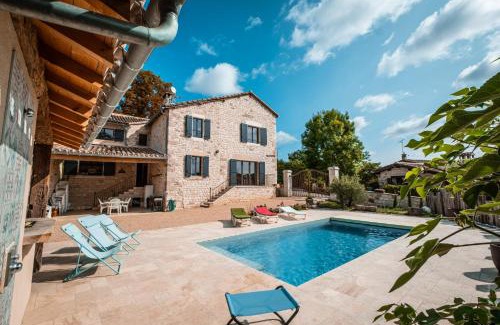 Vaour House | Relax at L'Escapade d'Itzac - Poolside Oceanfront Retreat