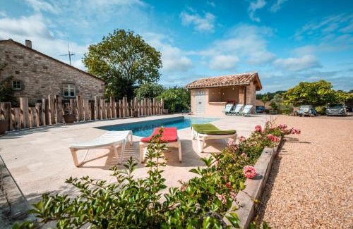 Vaour House | Relax at L'Escapade d'Itzac - Poolside Oceanfront Retreat