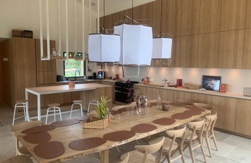 Tourtour House | Elevated Escape: Experience L'escapade dans le ciel