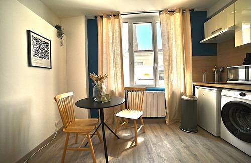 Fouras Apartment | Experience L'escapade Fourasine - Oceanfront Retreat
