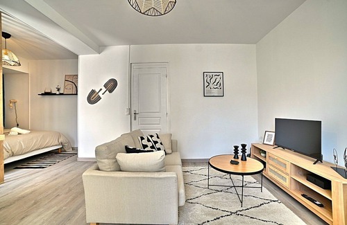 Fouras Apartment | Experience L'escapade Fourasine - Oceanfront Retreat
