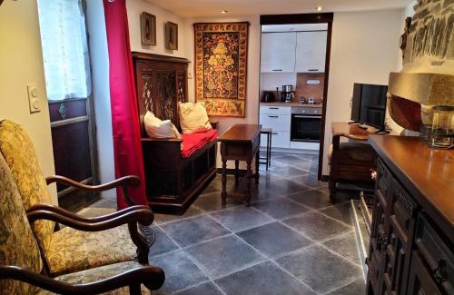 Montaubert - Rille - Saint-Sulpice House | Discover L'Escapade Médiévale: Pet-Friendly Retreat