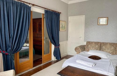 Accolay House | Oceanfront Bliss at L'Escapade Place Voltaire