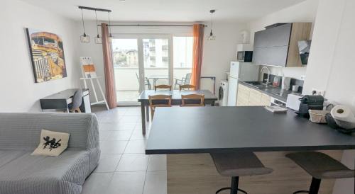 Besancon Apartment | Discover L'Esplanade: Pet-Friendly with Great Reviews