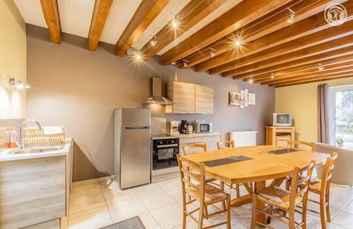 Saint-Martin-la-Patrouille House | Family-Friendly L'etape de la Croisée with Kitchen Amenities