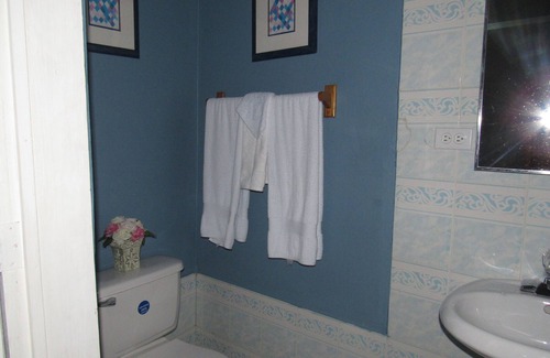 Gonaives Hotel | Discover Comfort at L'Eternel est mon secours Hotel