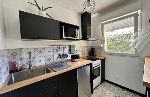 Langres Apartment | Relax at L'Evasion verte - Pet Friendly with Parking Access