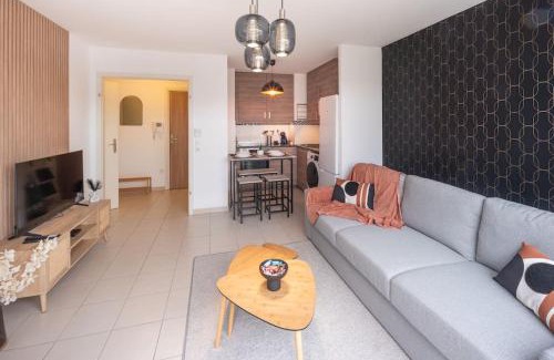 Lingolsheim Apartment | Experience L'excellence: Child-Friendly Stay Near Airport