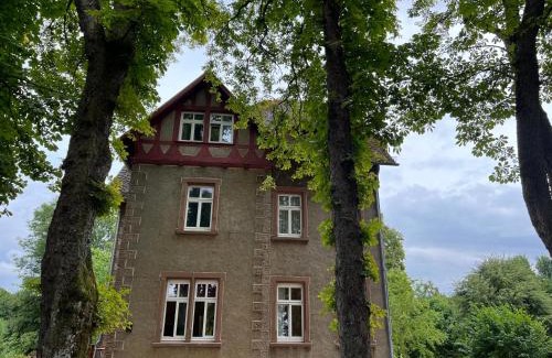 Schmidtheim Apartment | Discover Family-Friendly Comfort at L' Extravagante Hotel