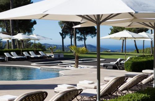 Le Castellet Hotel | Experience L'Hôtel & Spa du Castellet: 5-Star Oceanfront Retreat