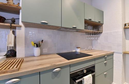 Old Town Apartment | Discover L'harmonie des Tanneurs: Child-Friendly Retreat