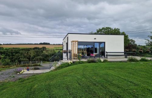 Ciney House | Pet-Friendly Haven at L'Harmonie du Jardin Gîte