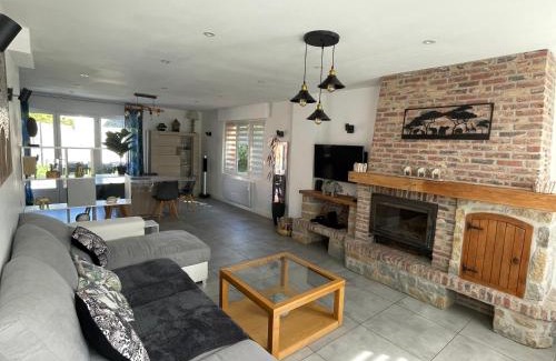 Avelin Villa | Relax at L Havre de Paix - Pet and Child Friendly Retreat