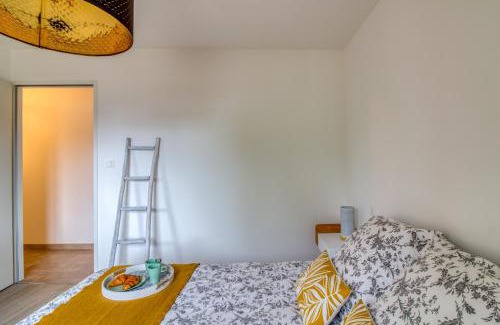 L'Epine House | Discover Oceanfront Bliss at L Her Beau d Hier Hotel