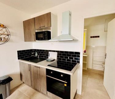 Gien Apartment | Family-Friendly L'Herboriste - Comfortable Furnished Apartments
