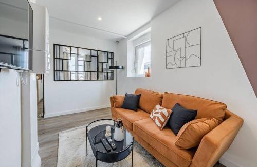 Segre Apartment | Elegant L'hermès: Pet Friendly Retreat for Families