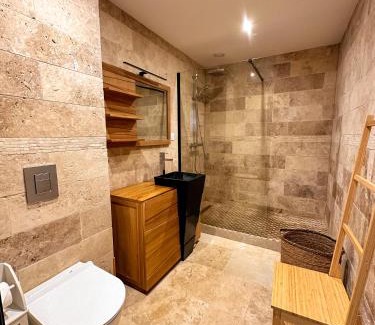 Douarnenez Bed & Breakfast | Top-Rated L'Hermine Chambres d'Hôtes: Family & Pet-Friendly