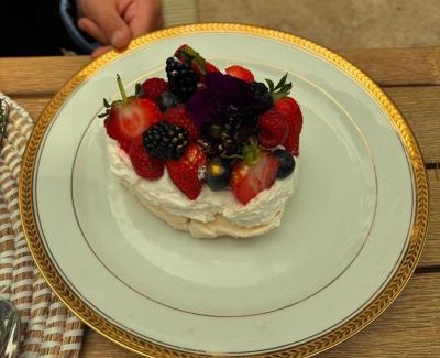 Villeneuve-les-Avignon Bed & Breakfast | Discover Comfort at L'Heure Bleue La Régence Hotel