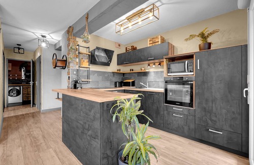 Patte d'Oie Apartment | Relaxing Getaway at L'Hippocrate with Inviting Terrace