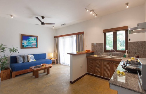 Praslin Island House | Highly Rated L'Hirondelle: Ocean View & Spa Retreat
