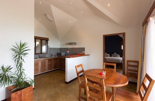 Praslin Island House | Highly Rated L'Hirondelle: Ocean View & Spa Retreat