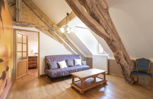 Lantilly House | Discover l'Hirondelle: Countryside Escape with Pool