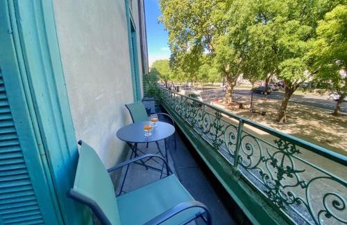 Nimes City Centre Apartment | Cozy L'historien Hotel with Balcony in Heart of Nîmes