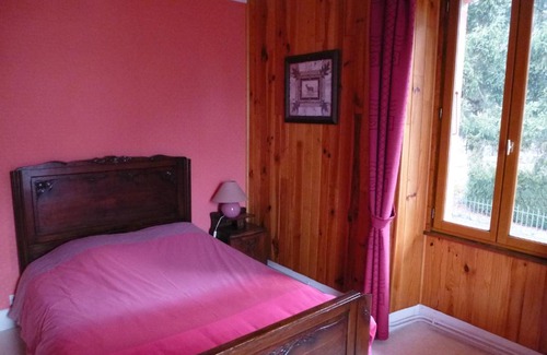 Le Petit-Bornand-les-Glieres Bed & Breakfast | Family-Friendly Retreat at L'Horizon des Alpes - Rated 8.3