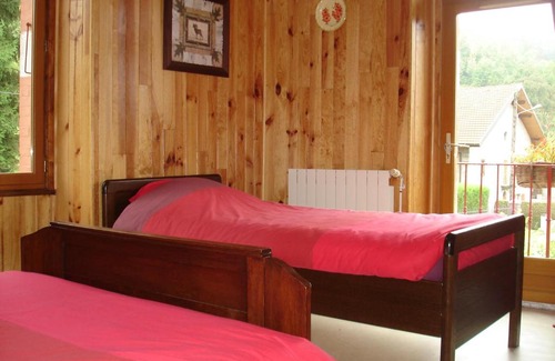 Le Petit-Bornand-les-Glieres Bed & Breakfast | Family-Friendly Retreat at L'Horizon des Alpes - Rated 8.3