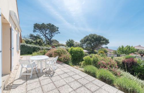 Prefailles House | Scenic Stay at Maison with Breathtaking Sea Views