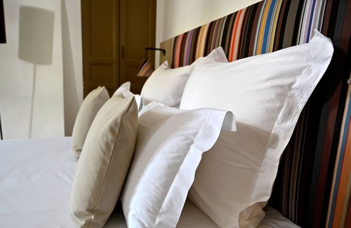Argeles-sur-Mer Bed & Breakfast | Guest Rated: 9.8 at L'Hostalet with Ocean View Amenities