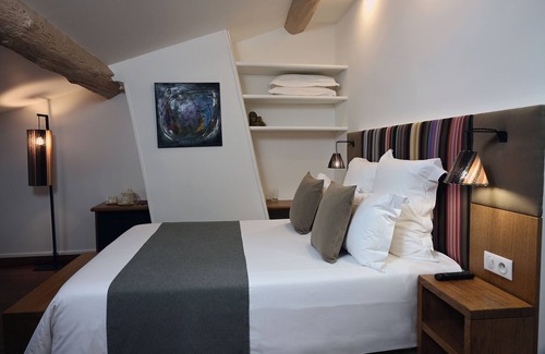 Argeles-sur-Mer Bed & Breakfast | Guest Rated: 9.8 at L'Hostalet with Ocean View Amenities