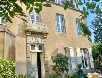 Mayenne Bed & Breakfast | Experience L'Hotel de Hercé Chambre d'Hote - 4 Star Stay