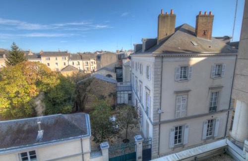 Republique Bed & Breakfast | Charming L'HOTEL PARTICULIER in Le Mans - Guest Rated 9/10
