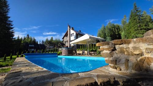 Mykulychyn House | Oceanfront L-Khutir Cottage: Rated 9.6/10 with Pool
