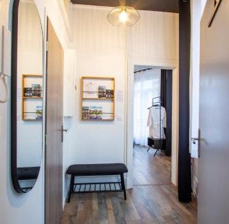 Chalons-en-Champagne Apartment | Stay at L'Hyper Centre: 24-Hour Check-In & Netflix Access