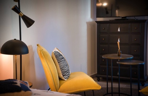 Blauzac Bed & Breakfast | Enchanting Retreat at L'iconique - Le Mas des Aires