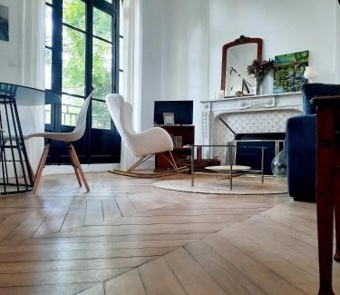 Crosne Apartment | Discover L'ILE DES PREVOTS: Family-Friendly with Hot Tub