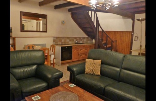 Mouilleron-Saint-Germain House | Indulge in Ocean Views at L’Imbretiere - 10/10 Rated!