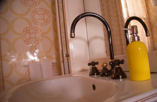 Salice Salentino Bed & Breakfast | Pet Friendly Retreat at L'IMPERATORE with Cozy Amenities