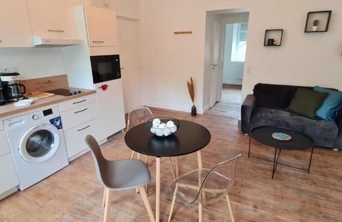Pontivy Apartment | Central L'Imperial 6: Pet-Friendly Retreat with High Ratings