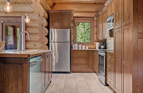 Saint-Faustin-Lac-Carre House | Elegant Family Retreat at L Imprévu by Tremblant Platinum