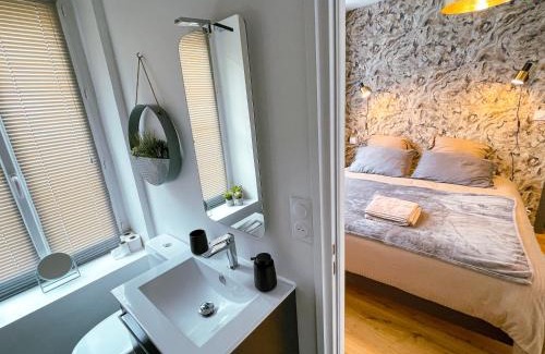 Ville Haute House | Discover "L'imprévue": Ideal for Families in the Old Town