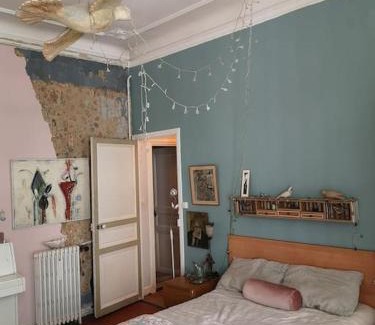 Prefecture Apartment | Explore L'insolite quartier des antiquaires: Guest Rated 9.2