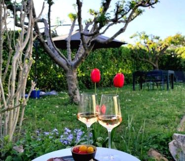Valreas House | Family-Friendly Getaway at L'Instant Provence - Rated 9.6/10
