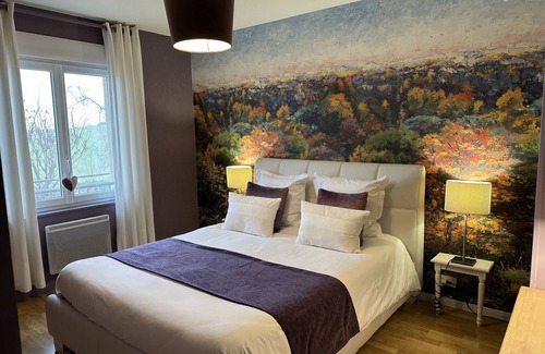 Cernay-les-Reims House | Discover L'intemporel: Family-Friendly with Breakfast Included