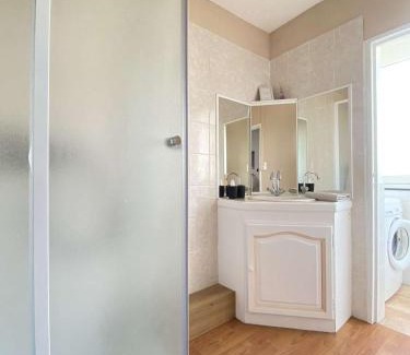 Mourenx Apartment | Relaxing Stay at L'ISKANDER with Family-Friendly Amenities